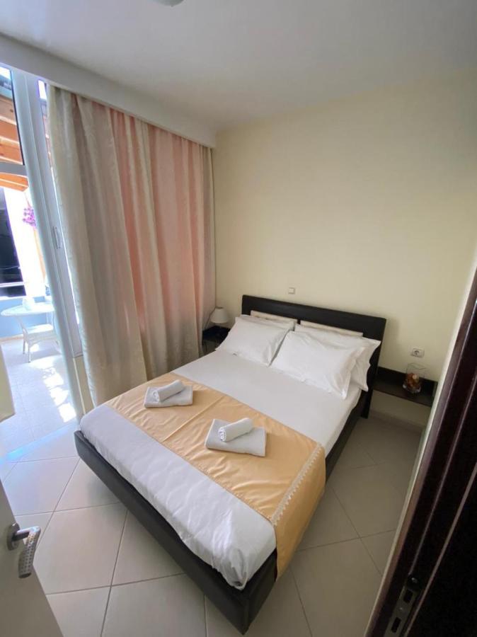 סרנדה Paradiso Apartments מראה חיצוני תמונה