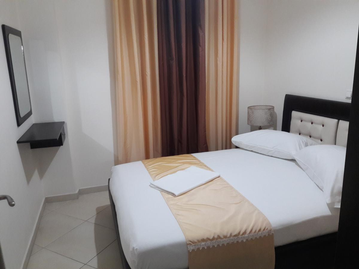 סרנדה Paradiso Apartments מראה חיצוני תמונה